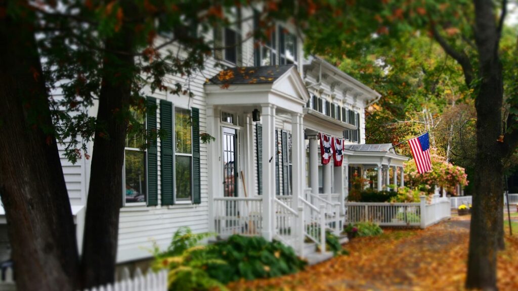 Fall and Spring The Two Best Seasons for New Siding banner